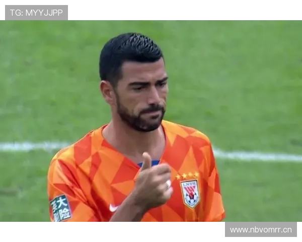 塞维利亚财政危机显现,球队战绩或受影响,转会市场面临调整 塞维利亚财政危机显现,球队战绩或受影响,转会市场面临调整