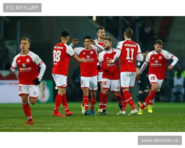 帕利尼亚对阵阿森纳中场的对抗能力分析